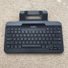 Apple iPad Wired Keyboard Lightning with Stand | Belkin | School Test Approved picture