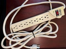 TRIPP-LITE protect it 7-outlets 12ft-cord 1000-joules Surge Protector TLP712 picture