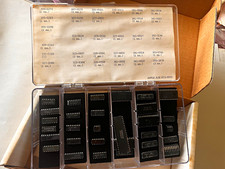 Apple Apple  e Hardware Add On Kit 652-0507 Mixed Lot IC Chips Assortment picture