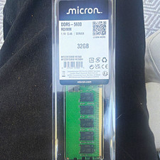 Micron 32GB DDR5-5600 PC5-5600B 288-Pin ECC Registered RDIMM MTC20F2085S1RC56BD2 picture