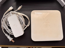 Apple A1354 AirPort Extreme 3-Port Gigabit Base Station (MC340LL/A) 802.11n Wifi picture