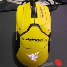 Razer Viper Ultimate Cyberpunk 2077 Edition Wireless Gaming Mouse With Dock z9 picture