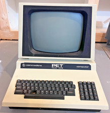 Vintage Commodore PET 4016 Computer – Does NOT Power ON - For Repair picture