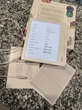 Kobo Libra Colour eBook Reader - White, USB, Kobo Libra Series bundle picture