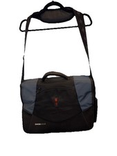 Swiss Gear By  Wegner The Mythos Messenger Laptop Bag Black 17