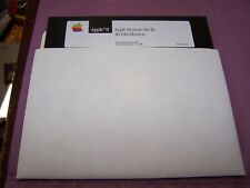 Apple II Apple Presents the IIe An Introduction 691-0035-A on 5.25 Disk picture