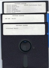 ITHistory SOFTWARE IBM   (1980s) :  SOFTWARE SHOPPER    3 x 5.25