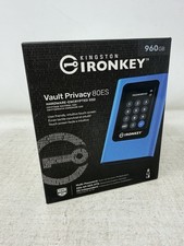 Kingston Technology IronKey Vault Privacy 80 - 960GB SSD - Blue picture