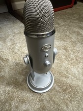 Logitech - Blue Yeti Professional Multi-Pattern USB Condenser Gaming Microphone picture