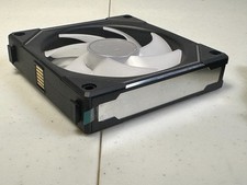 Lian Li Uni Fan Reverse SL Infinity Fluid Dynamic Bearing 120mm Case Fan - Black picture