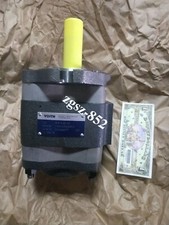 IPVP5-40-101 NEW VOITH PUMP Via DHL FedEx picture