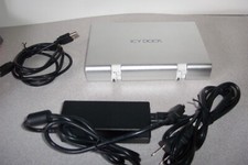 Icy Dock S/N 08442124 Hard Drive Dock picture
