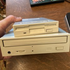 Mitsumi Crmc-fx320m2 CD-ROM & Floppy Drive D359M3 picture