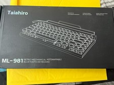 Taiahiro Pink Retro Mechanical Keyboard Bluetooth Typewriter 83 Keys Wireless picture