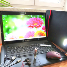 Medion E7214 17