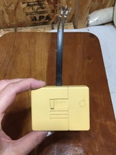 Vintage Apple Mac TV Switch Box - A2M4041 - 825-0814-A - picture