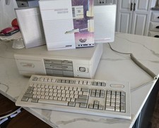Vintage Compaq 286 E Desk Pro Computer W/ Manuals picture