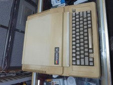 Apple IIe Vintage Computer - Tested READ picture