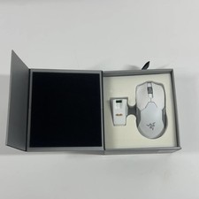 Razer Viper Ultimate RC30-03050102-0000 Wireless Gaming Mouse White picture