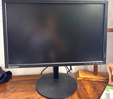 Lenovo ThinkVision Black LCD Monitor w/ Stand 19-22.9in 16:10 picture