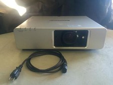PANASONIC FW300 WIRELESS PT-FW300U HD PROJECTOR, 3500 LUMENS, WORKS GREAT picture