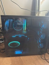 Entire gaming pc setup with OCULUS. Pc, monitors, mouse, keyboard, mic&headset. picture