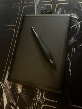 Wacom One by Wacom CTH-472 Wired USB Graphics Tablet w/ Pen Stylus Black/Red picture