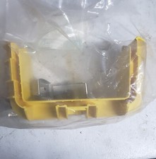 PANDUIT - FIBERRUNNER - QUIKLOCK COUPLER - 6x4 - YELLOW - FRBC6X4YL picture