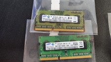 2x Samsung 2GB 1Rx8 PC3-10600S-09-11-B2 SODIMM RAM picture