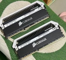CORSAIR 2 x 8GB DDR3 2400 Desktop DIMM RAM Dominator PLATINUM PC3-19200 C11 240p picture