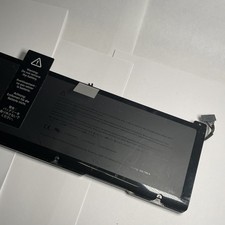 Original A1383 Battery  MacBook Pro 17
