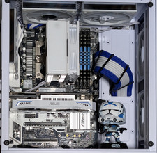 Theme Gaming PC: i7-7700, GTX 1050 Ti, 16GB RAM, 256GB NVMe, Win 11 Pro, Wifi 6e picture