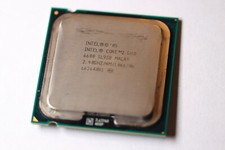 Retro CPU, Intel Core 2 Duo 2.40 GHz Processor CPU, 4MB/1066MHz/SL9S8/LGA775 picture
