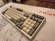 Leopold FC980C Topre Electrostatic Capacitive Switch Keyboard Dye-Sub White/45g picture