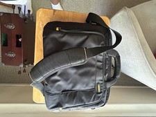 Targus Safeport 17.3 inch Protection System Black Laptop Messenger Bag Case picture