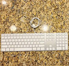 Apple A1243 Wired USB Aluminum Keyboard w/ Keypad, QWERTY English Silver/White picture