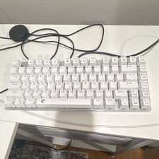 Compact White Wired USB QWERTY Keyboard, English Language, Standard Layout picture