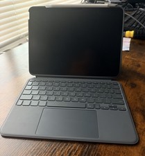 Logitech combo touch Keyboard Case for iPad Alr 11-inch (M2,M3) Gray -case only- picture