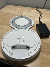 Ubiquiti UniFi AP Pro UAP-Pro Wireless Access Point Unit With Mount And Power picture