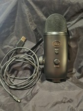 Blue Yeti Blackout USB Wired Mic w/ Mute, Volume & Gain Control, Black picture