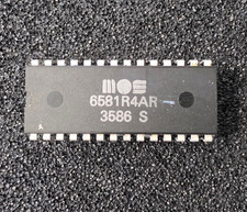 MOS 6581 R4AR (3586) Commodore 64 SID -=TESTED=- picture