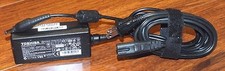 Genuine Toshiba (PA3743U-1ACA) AC / DC Adapter Charger Output: 19 Volts 1.58A picture
