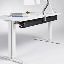 Used Excellent Humanscale 38