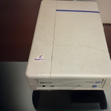 Hewlett Packard (HP)CD-Writer Plus 8200 series external C4453B VTG w/Cable To C picture