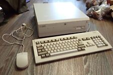 AMIGA 4000/030 VINTAGE PC EARLY 90'S with mouse & kb minimal restoration needed picture