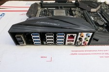 ASUS ROG Crosshair VI Hero AMD ATX Motherboard + ryzen 5 1400 CPU picture