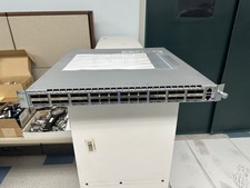 Arista DCS-7280QR-C36-R Arista 7280R switch 36 ports managed picture