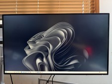 BenQ PD3220U 32in 4K Monitor USB-C/DisplayPort/HDMI Gray picture
