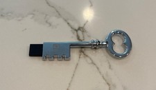 Authentic Le Bristol Paris Skeleton Key 4GB USB Flash Drive Keychain picture