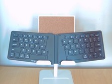 Targus Wireless Folding Keyboard|Bluetooth|Antimicrobial Protection|AKF003US picture